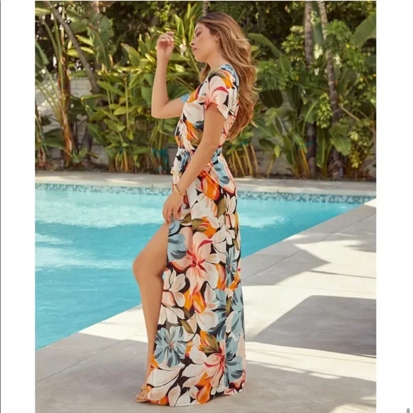 Vici Maxi Dress M Cadiz Floral Bardot Wrap Waist Tie Tropical Vacation - Picture 10 of 11